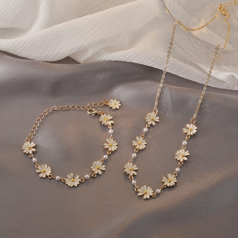 Daisy Bracelet