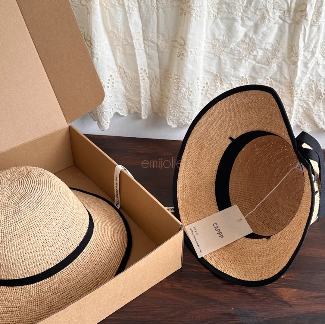Klassische Handmade Stohhut mit Schleife