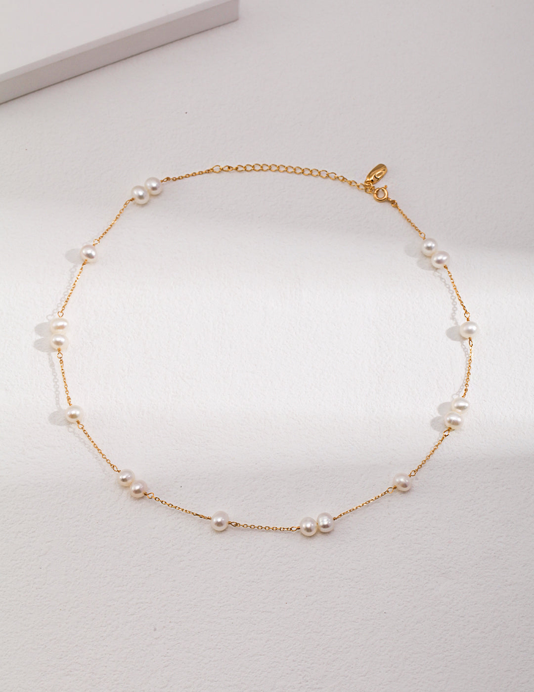 "Enchante" pearl necklace & bracelet
