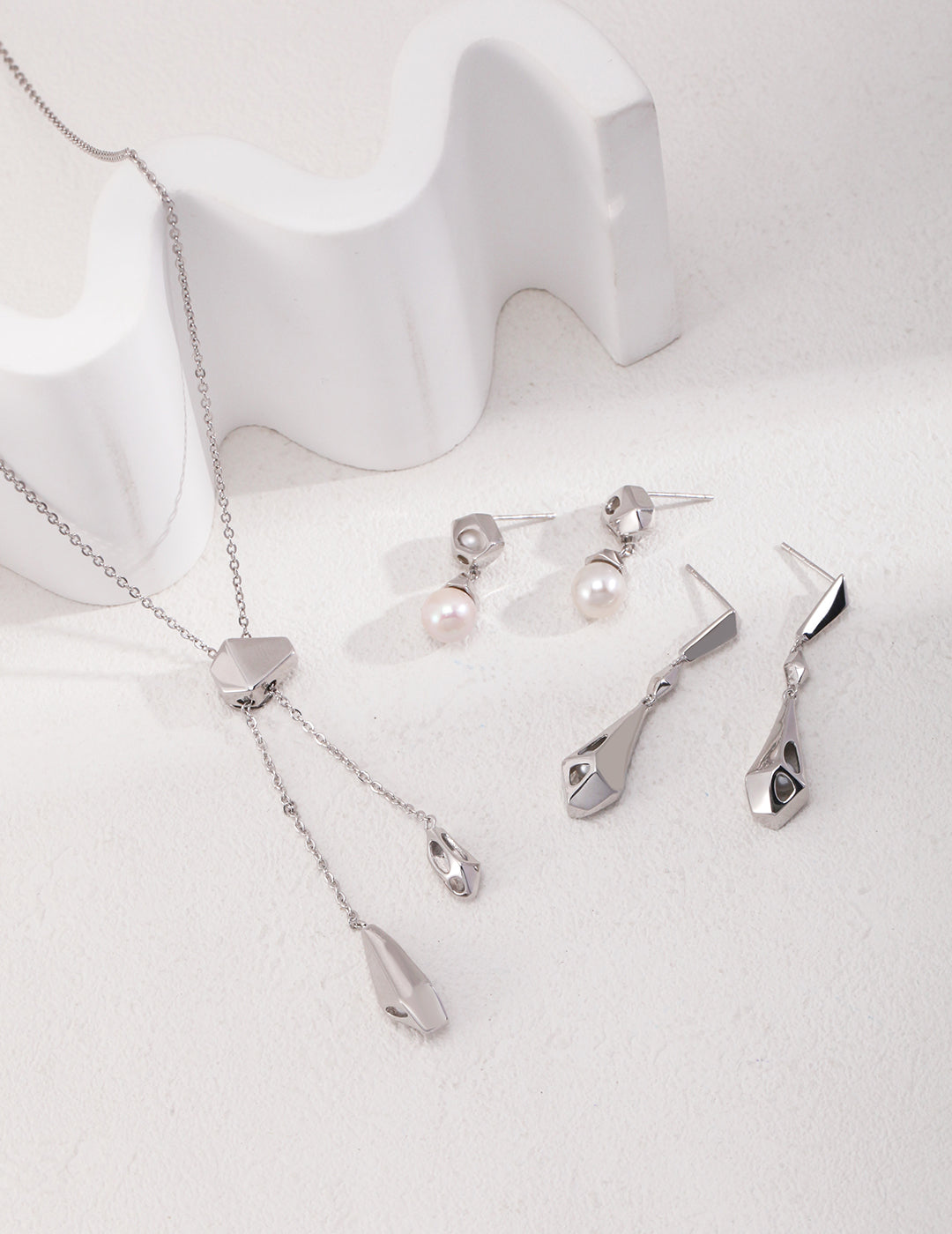 Forever - Delicate Necklace
