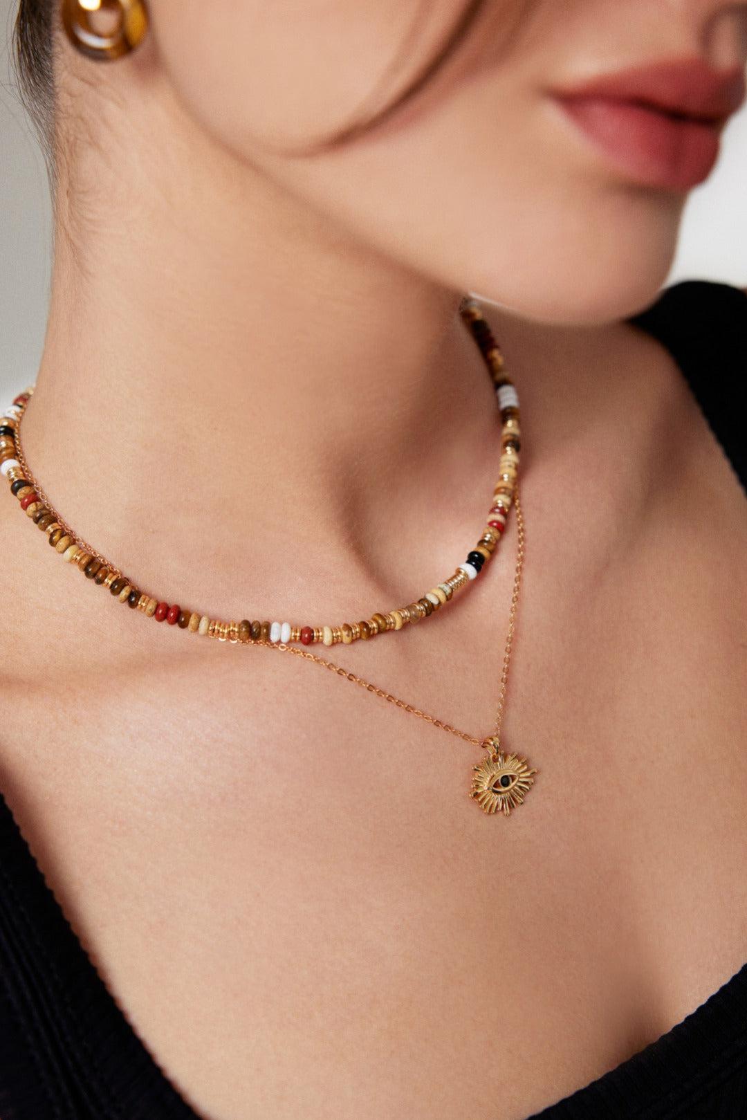 The Eye - Necklace with eye pendant