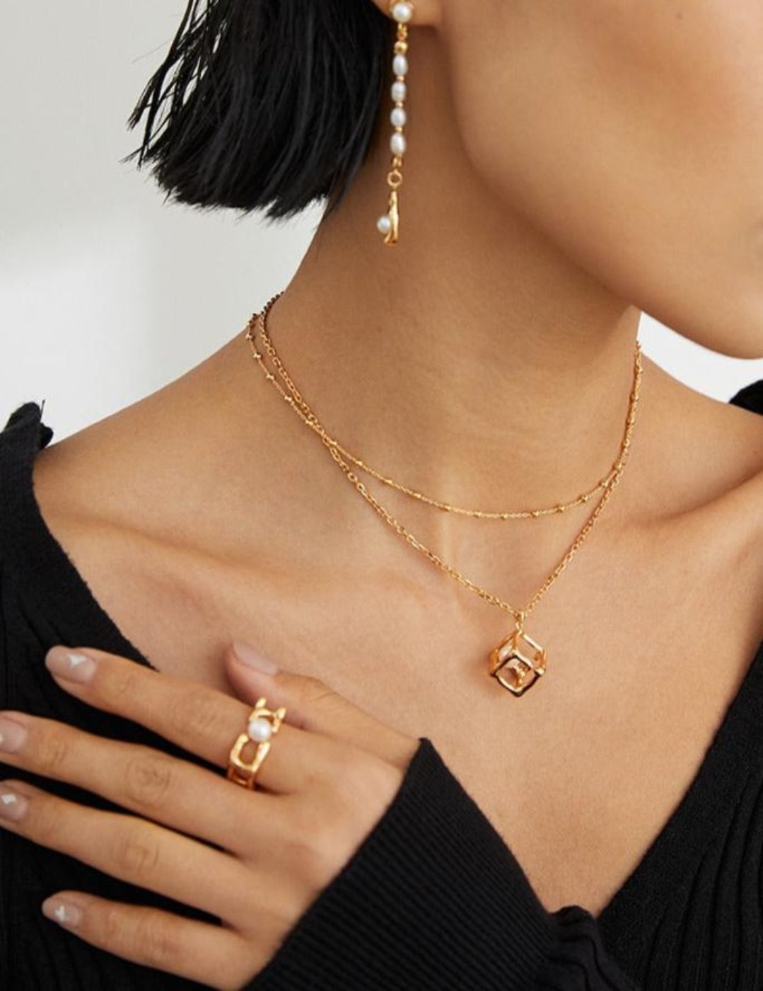 "Deep in Heart" necklace with square pendant and pearl & ring