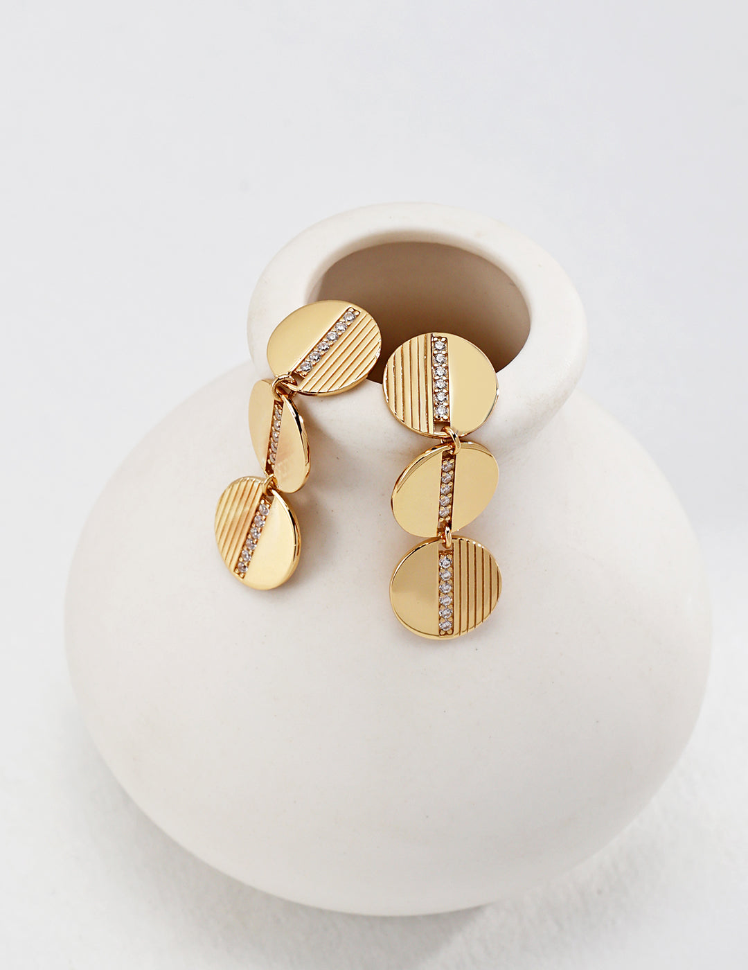 Dance Queen - Stud Earrings