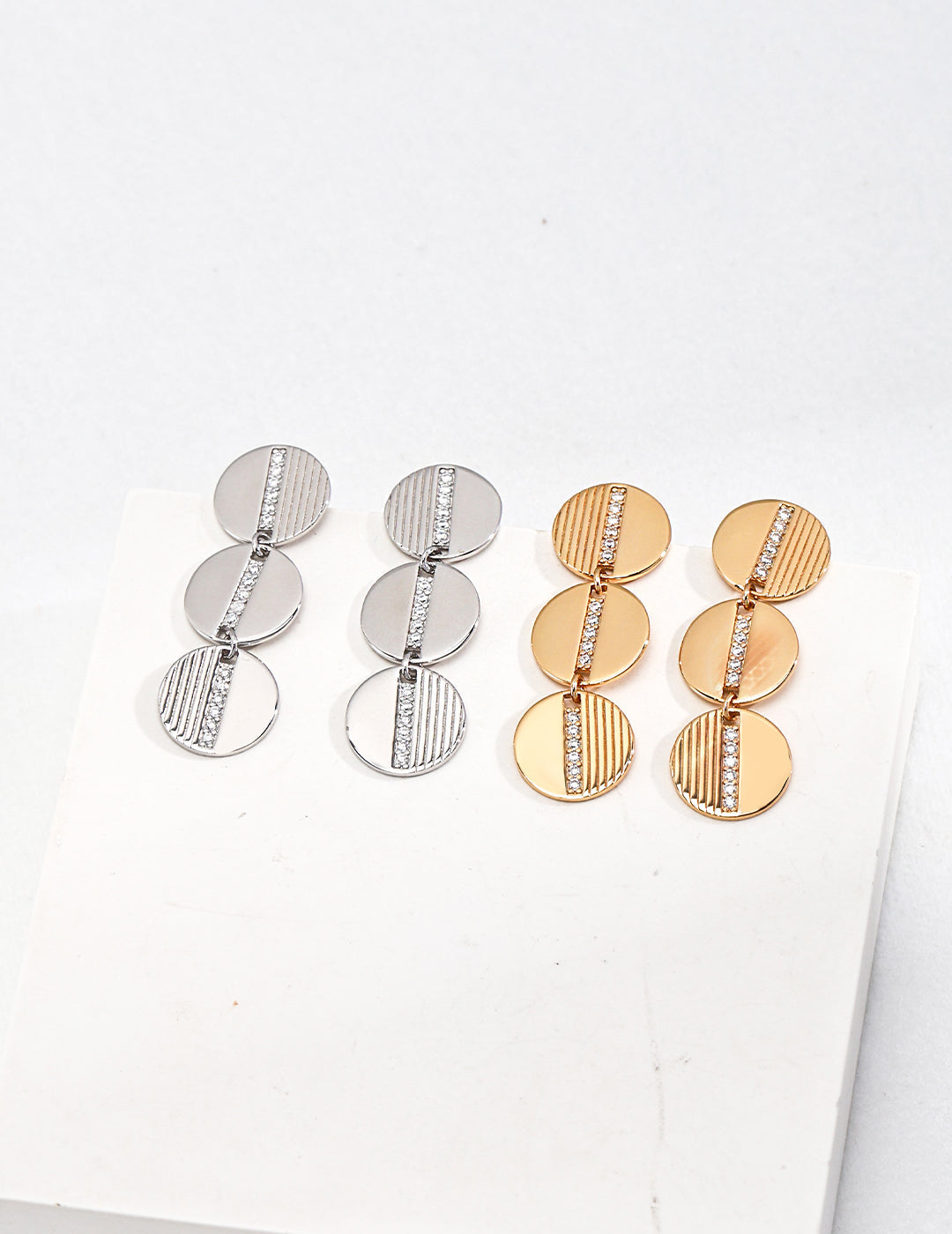 Dance Queen - Stud Earrings