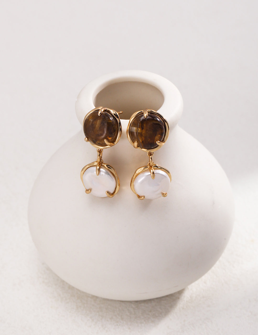 Venus - Pearl Earrings