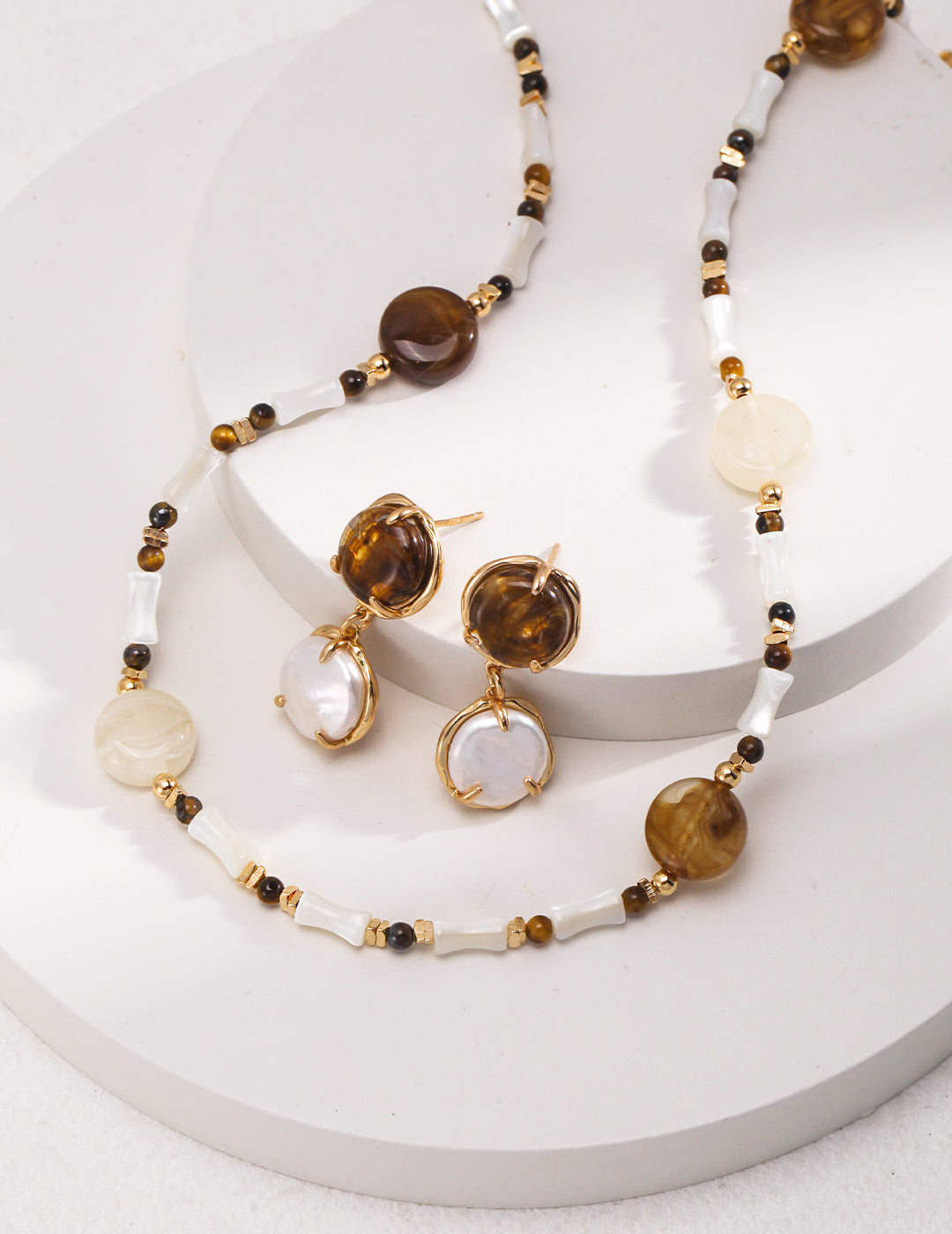 Venus - Pearl Earrings