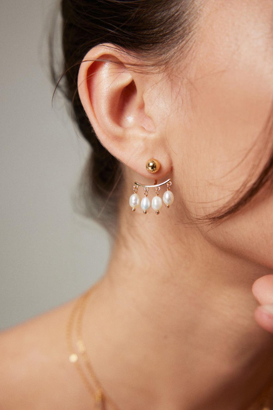 Viola - Rice pearl earrings