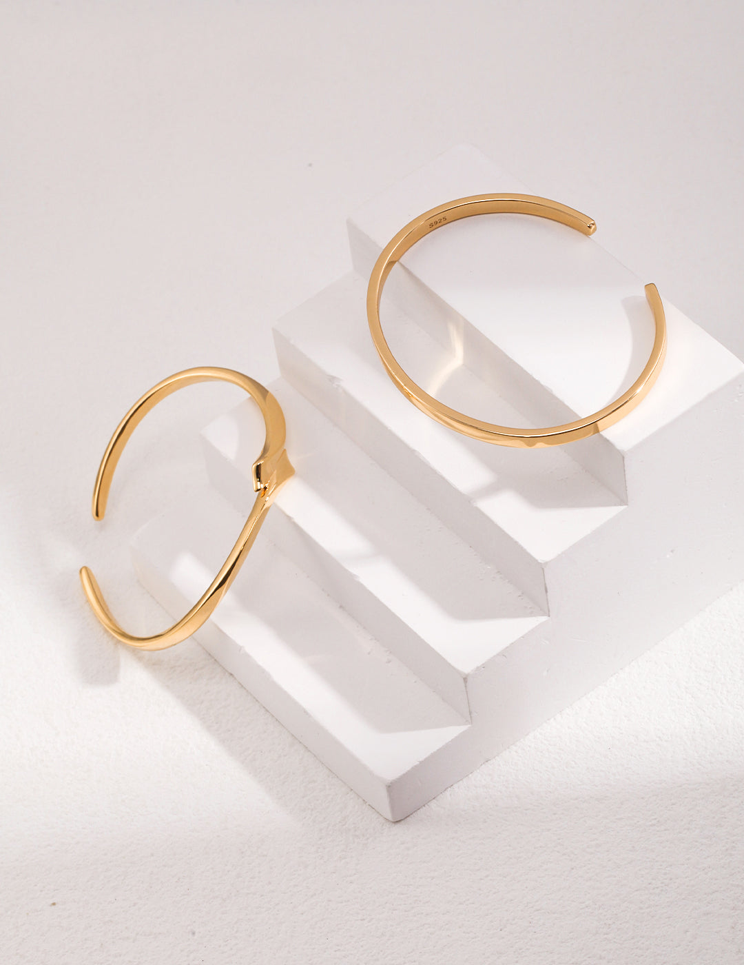 Bangle/ Bracelet